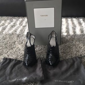 TOM FORD Black Pump